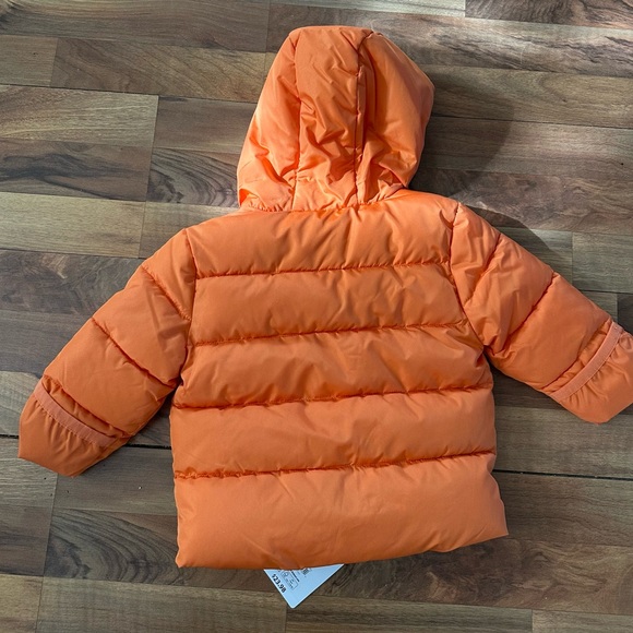 Ozark Trail Kids Bright Orange Puffer Jacket w/ foldover sleeve - Picture 5 of 6